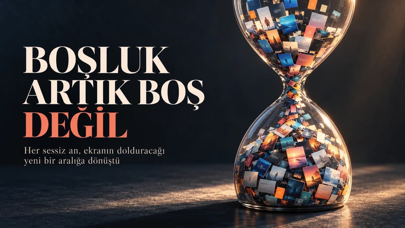 Kum yerine parlak dijital kartlarla dolan analog kum saatini gösteren editöryal kapak
