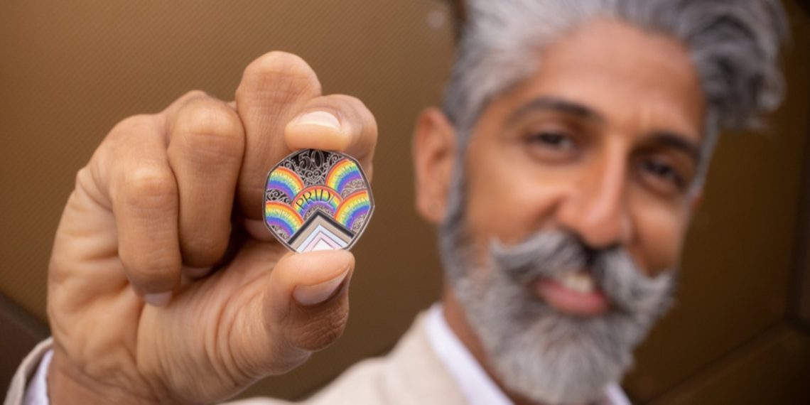 İngiltere, Lgbt+ Renklerinden Oluşan Madeni Parayı Piyasaya Sürdü