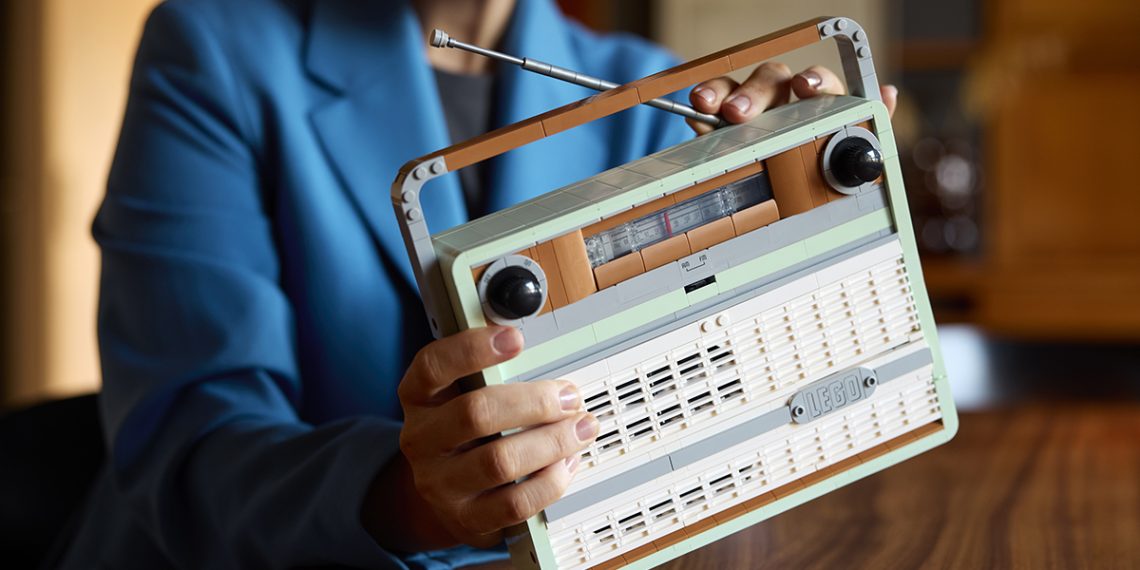 LEGO’nun Müzik Çalan Retro Radyosu